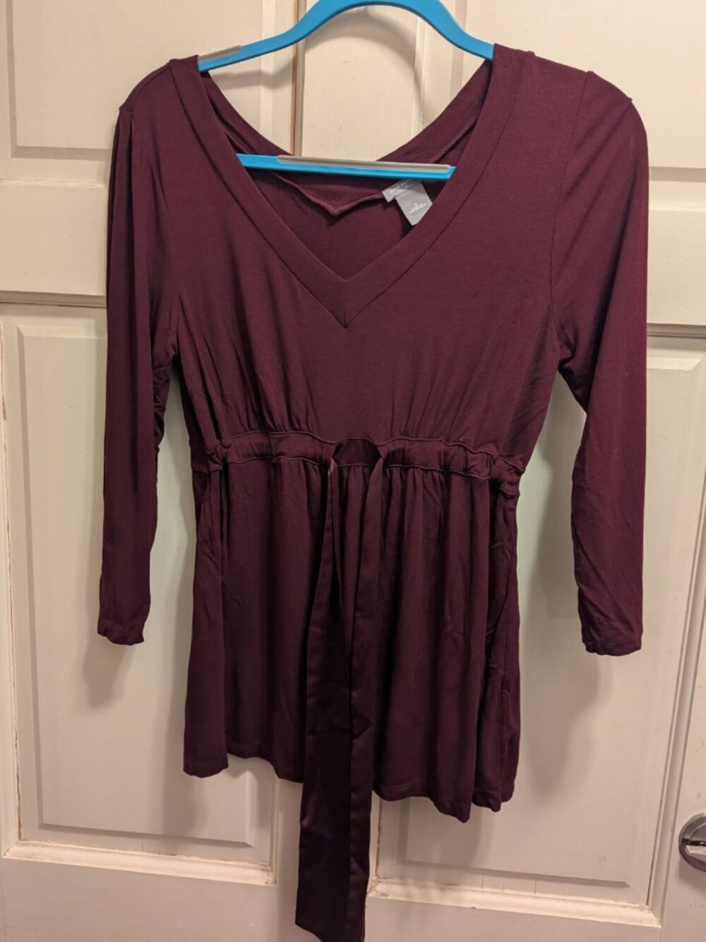 Top Ann Taylor size small deep plum color